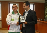 Спорт - Заместник-министър Калин Каменов награждава