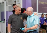 Футбол - Артър Албистън на стадион