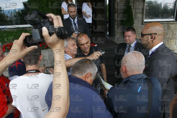 Звездите на за мача на Бербатов кацнаха в София - 14.06.2017