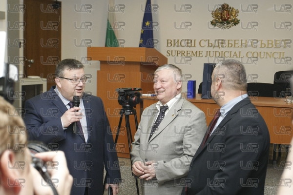 Кубрат Пулев и Христо Йовов в партия шах срещу Анатолий Карпов - 19.06.2017