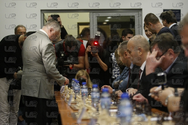 Кубрат Пулев и Христо Йовов в партия шах срещу Анатолий Карпов - 19.06.2017