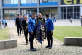 Футбол - Футболисти и фенове поднесоха цветя пред паметника на Гунди - 04.05.2019