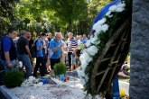Ръководство и фенове на ПФК Левски почетоха паметта на Гунди и Котков - 30.06.2019