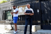 Футбол - Христо Крушарски протестира пред Френското посолство в България - 13.08.2019