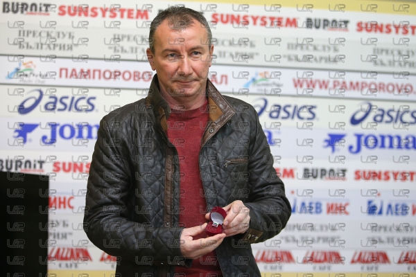 Футбол - Награждаване на Стамен Белчев избран за треньор на месец октомври - 20.11.2020